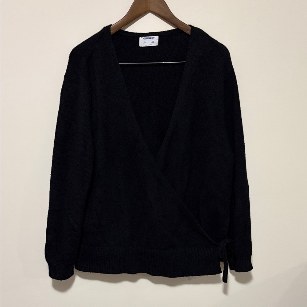 Old Navy Black V-Neck Wrap Sweater